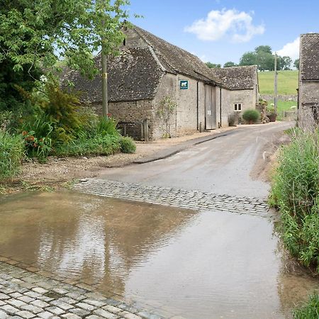 Flowers Barn Daglingworth Εξωτερικό φωτογραφία
